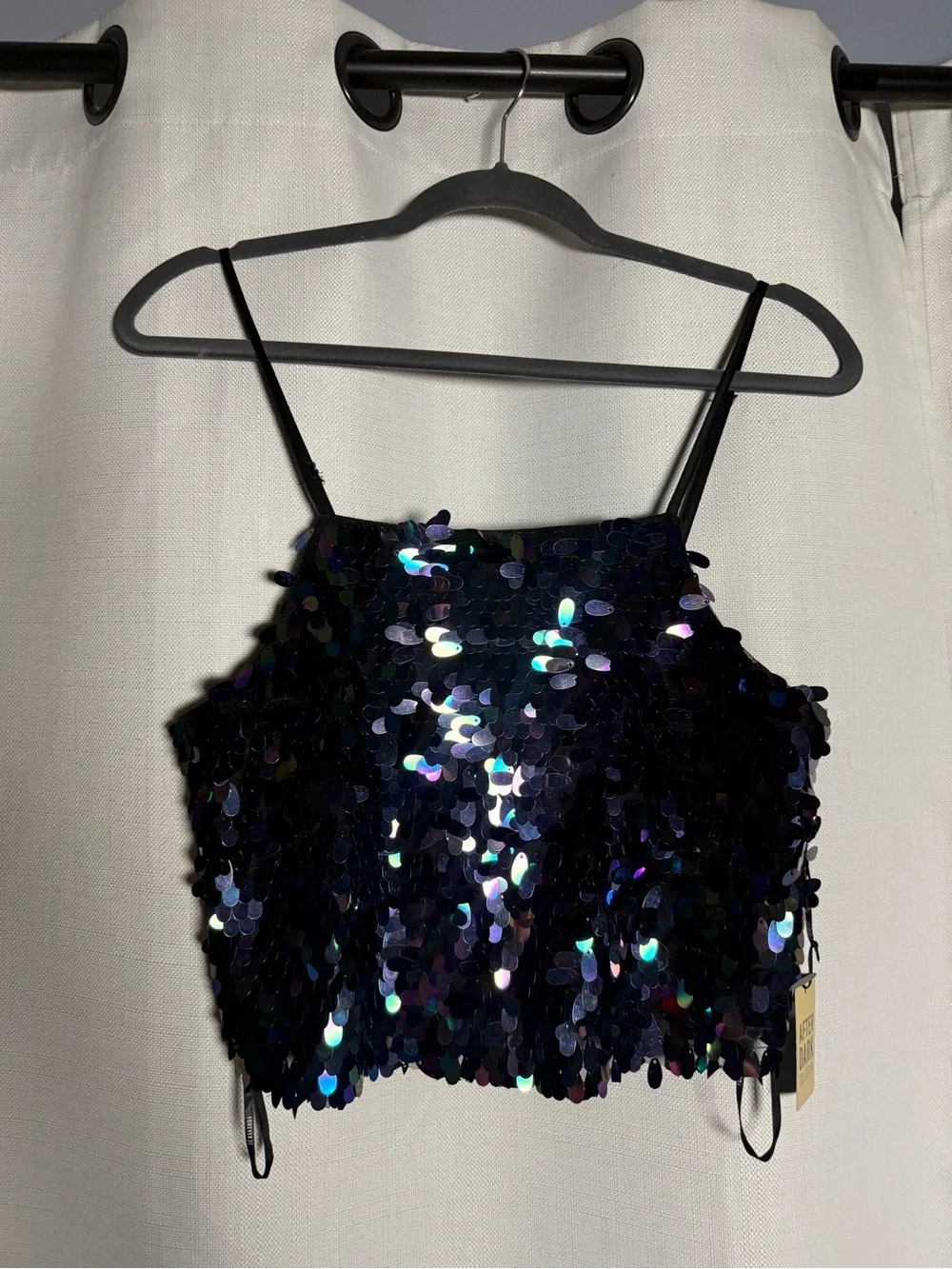 Forever 21 Black Sequin Cami Crop Top Size Small
